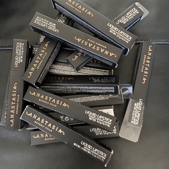 Anastasia Beverly Hills liquid lipstick...Dazed🔥 - Picture 3 of 6